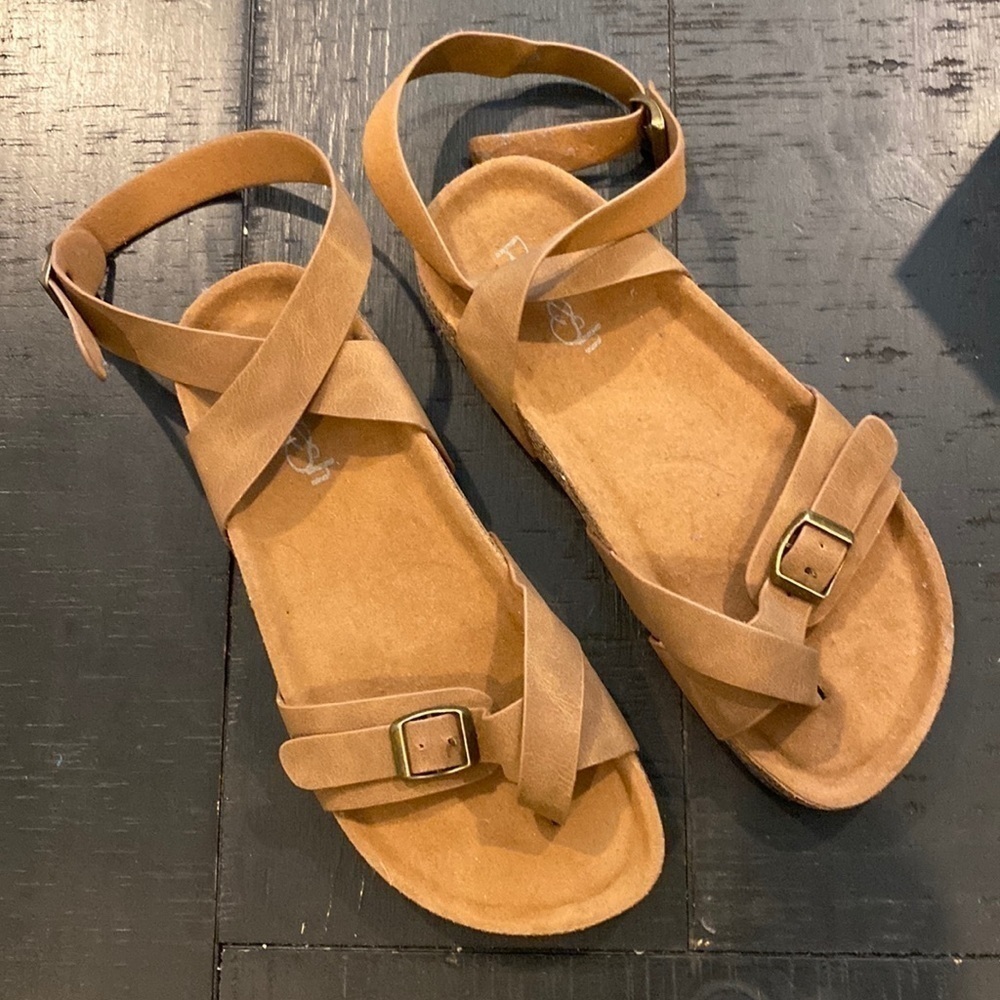 Refresh Boutique NIB Brown Sandals Leo​​​​​​​​​​​​​​​​​